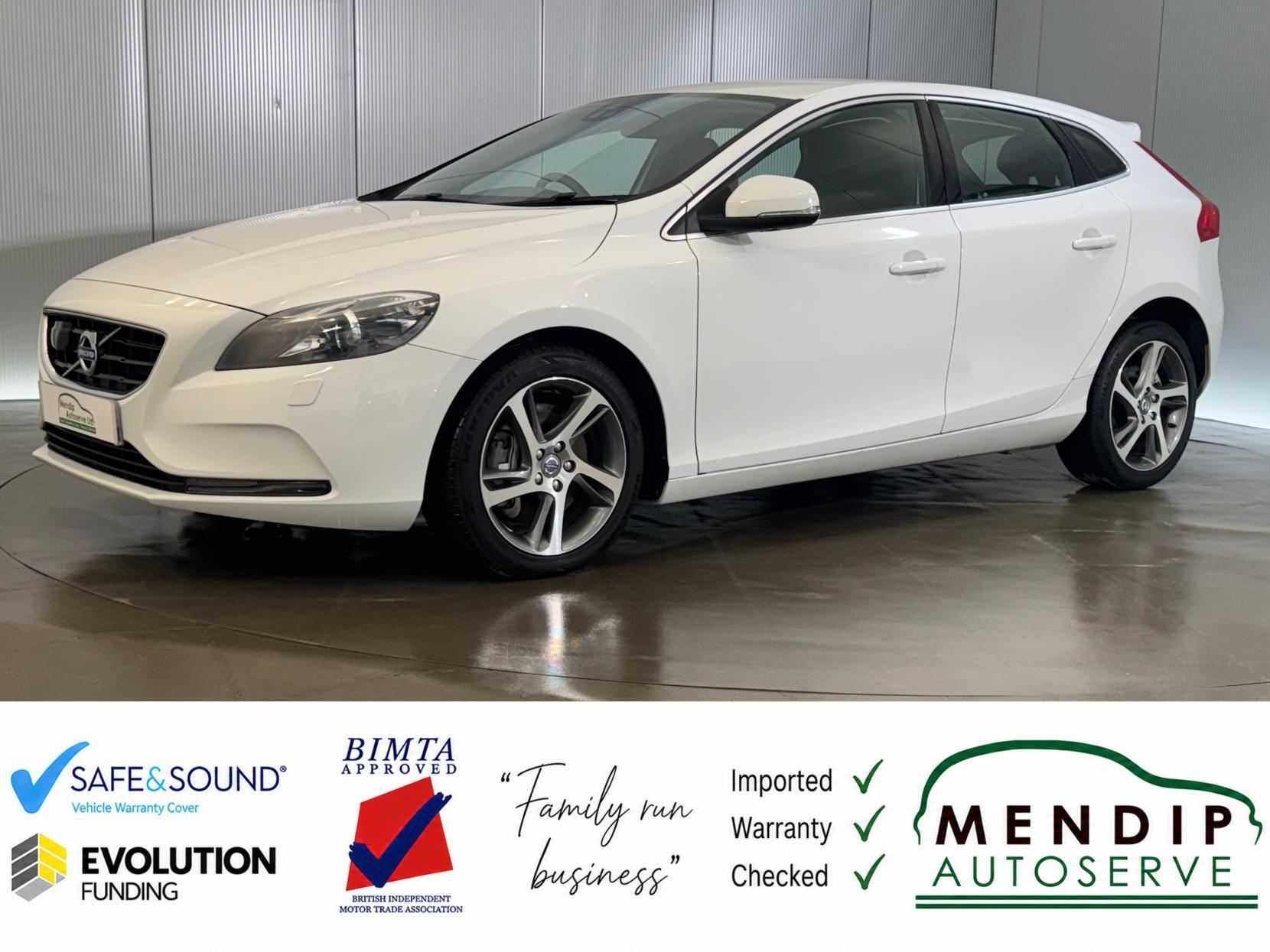 Volvo V40 view 2
