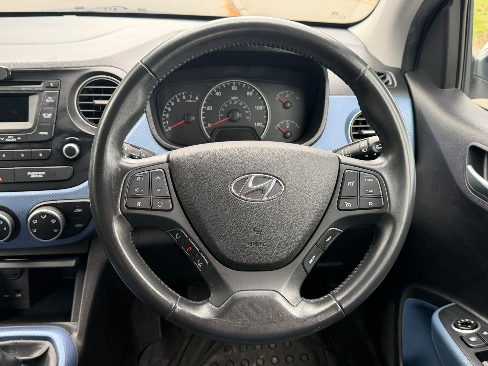 Hyundai i10 view 24