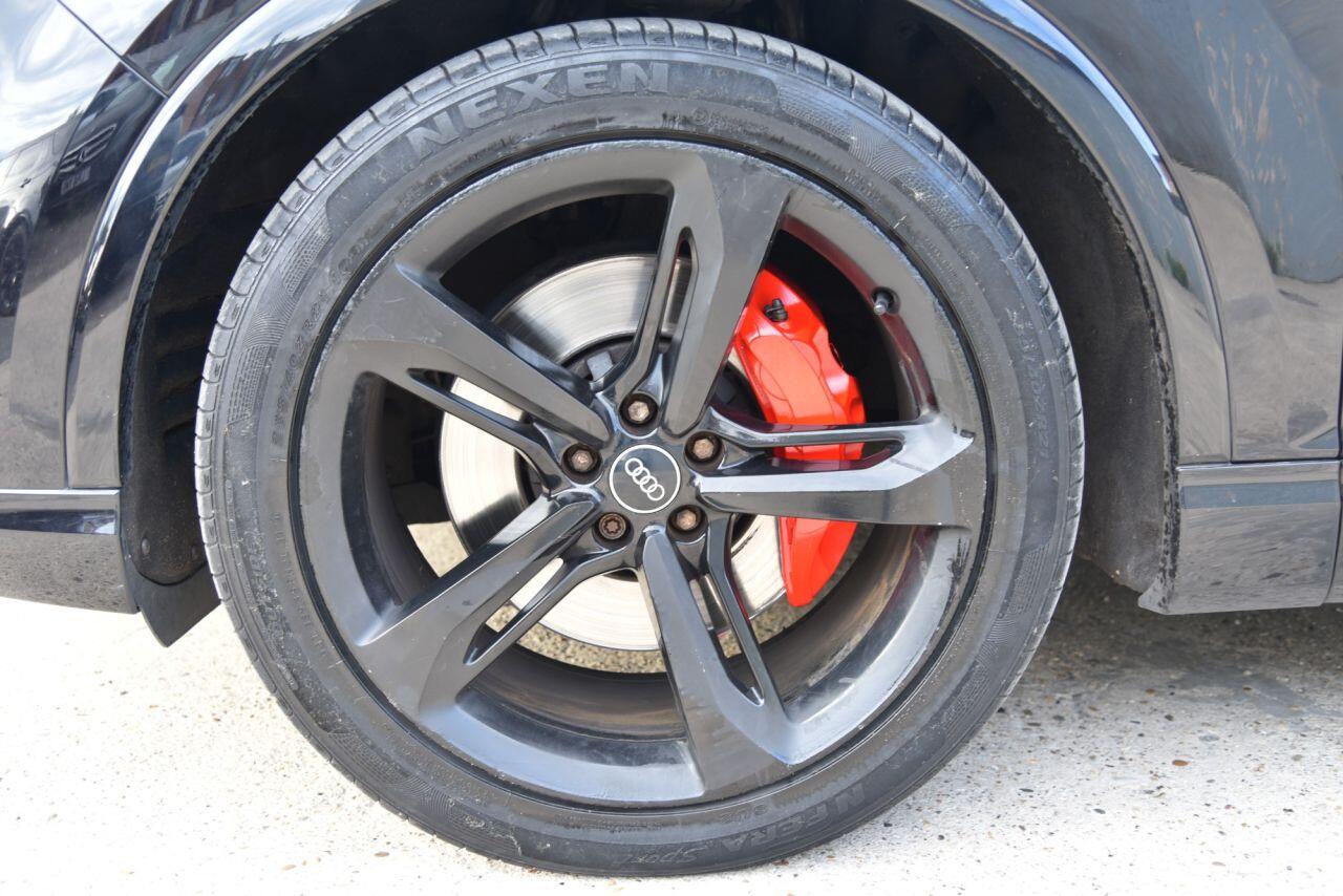 Audi Q7 view 71