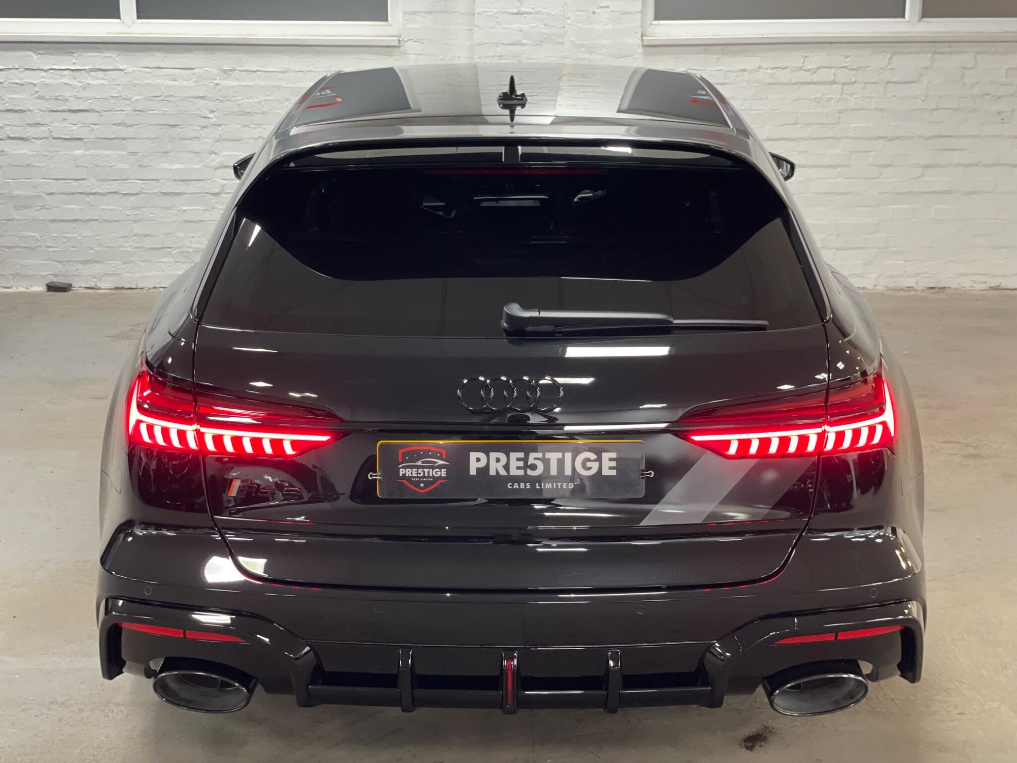 Audi RS6 view 13
