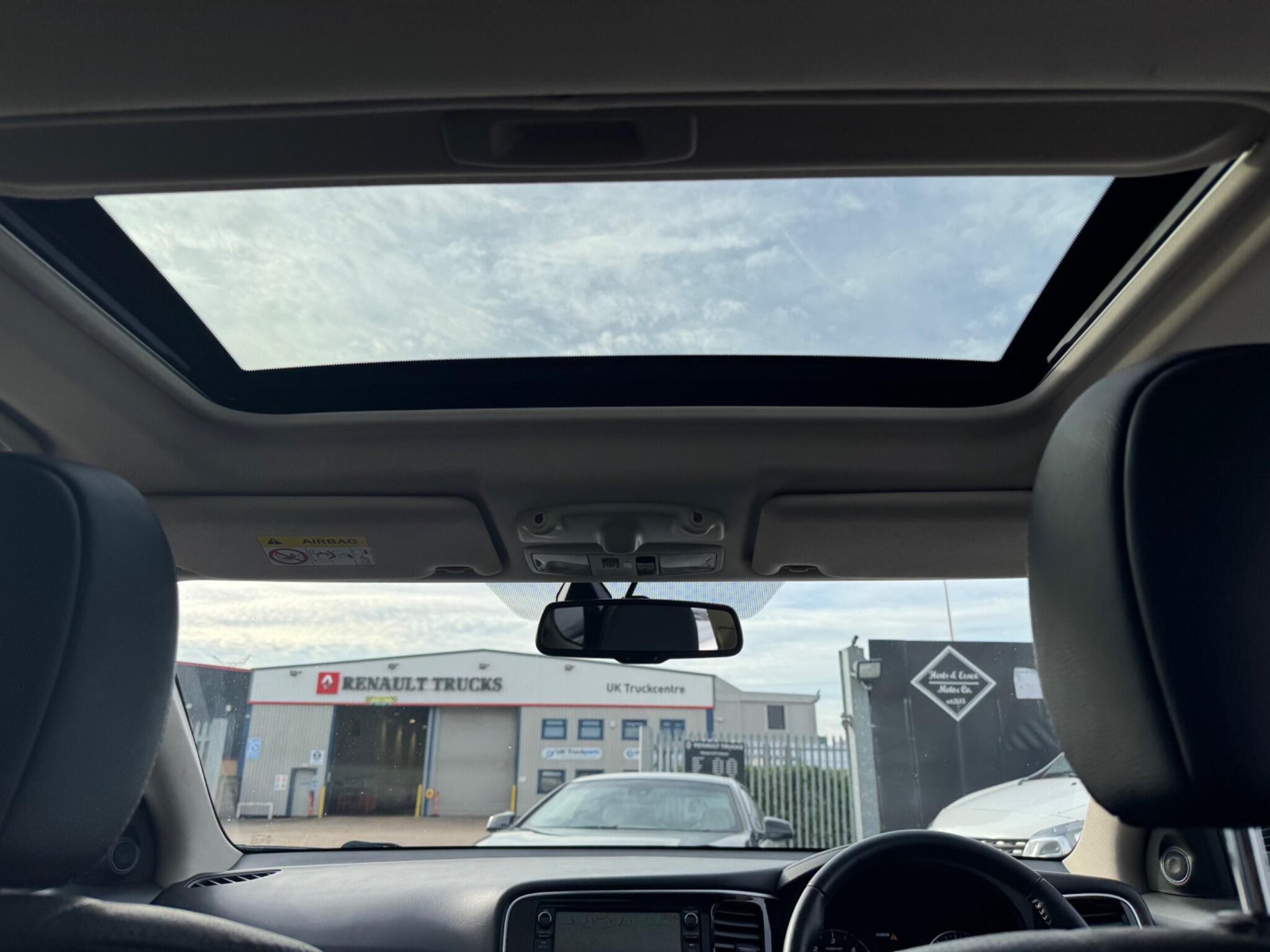 Mitsubishi Outlander view 46