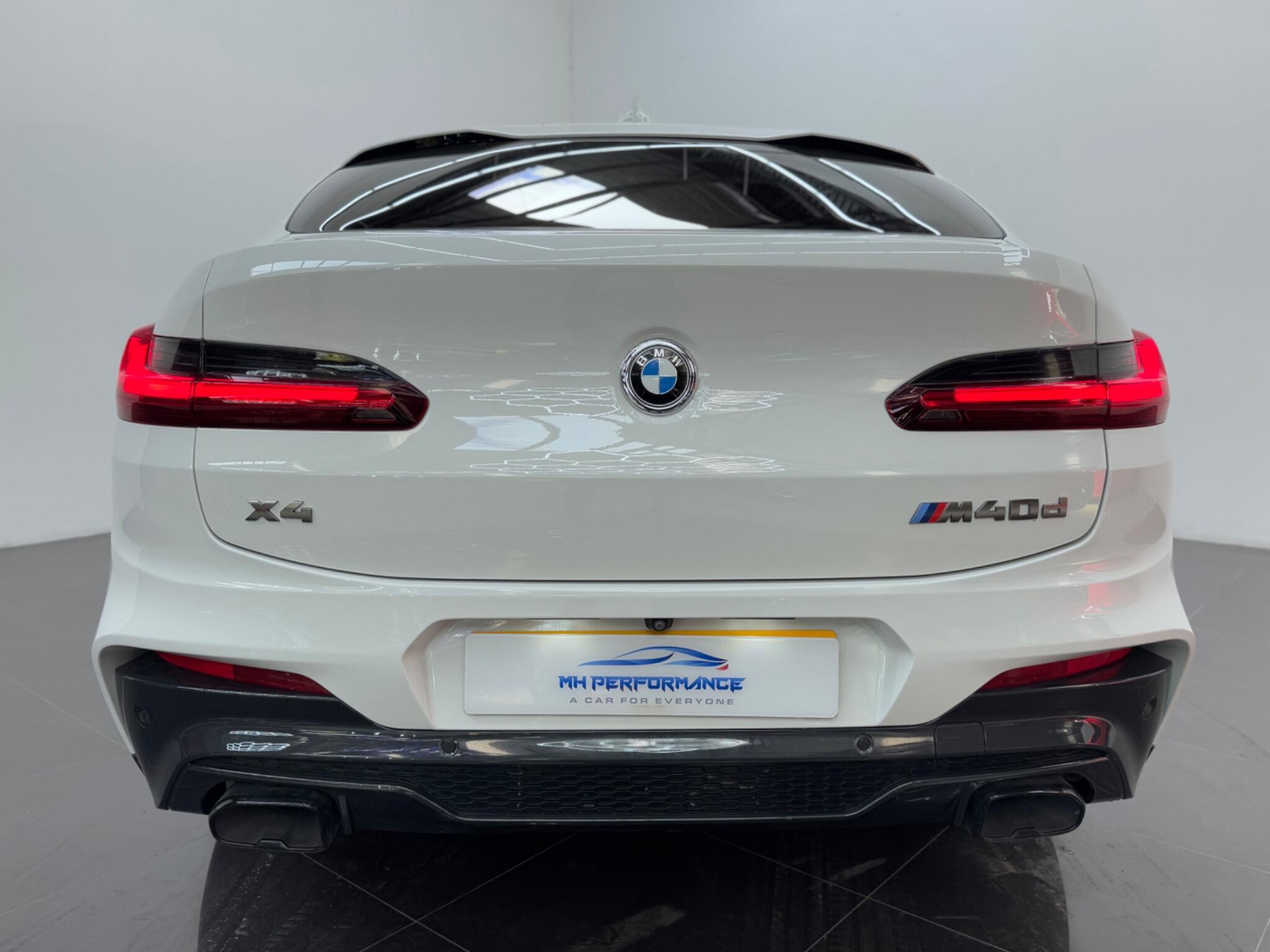 BMW X4 view 57