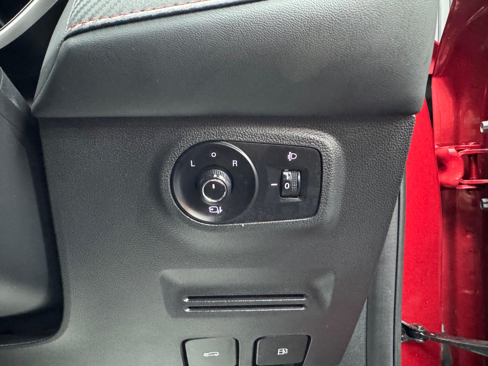 MG ZS view 32
