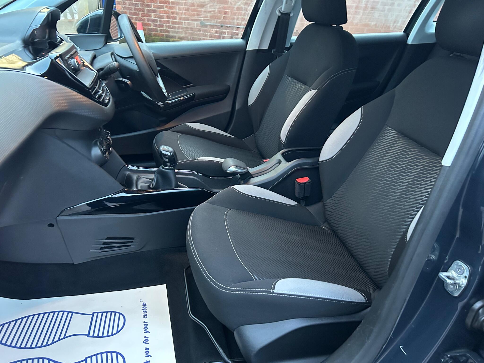 2017 Peugeot 2008 1.6 BlueHDi Access (a/c) Euro 6 5dr • 6,538 miles image 12