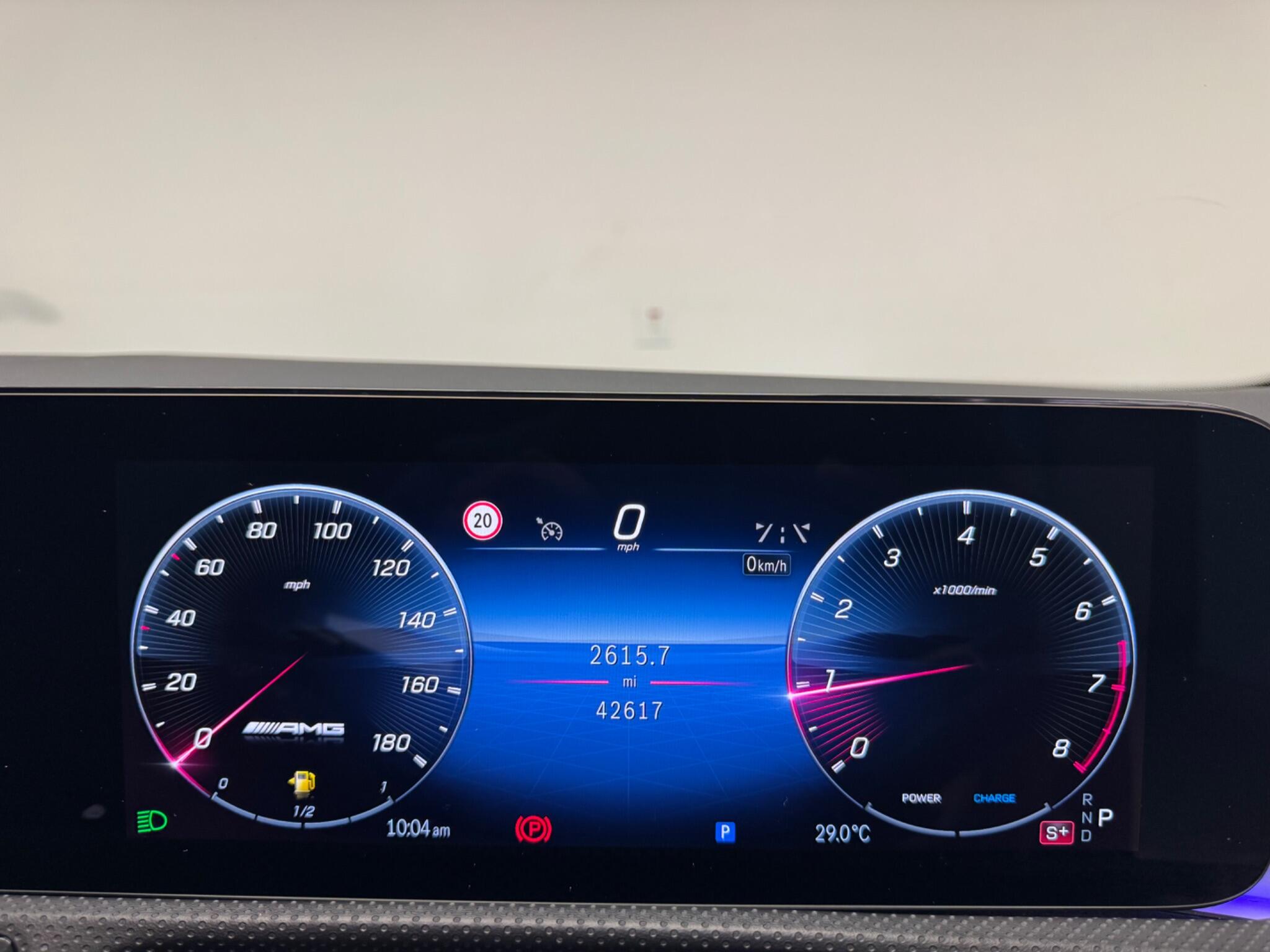 Mercedes-Benz Cla view 26