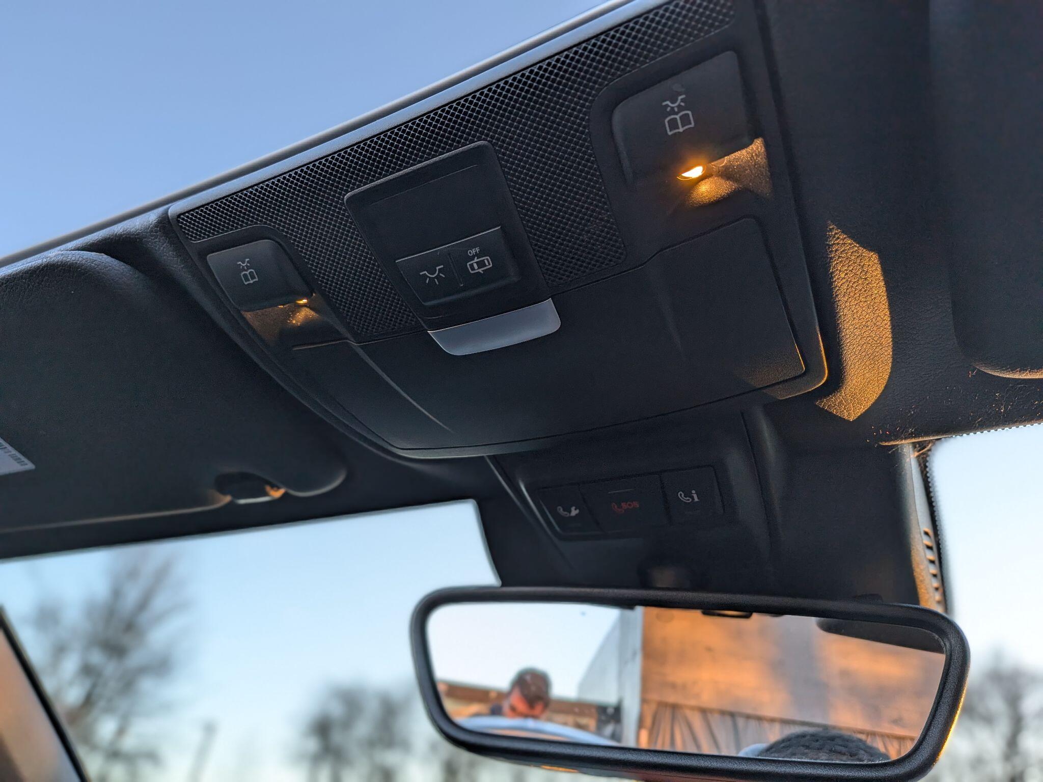 Mercedes-Benz C Class view 60