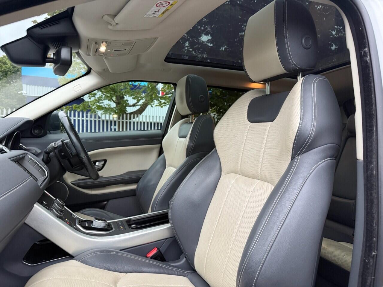 Land Rover Range Rover Evoque view 10