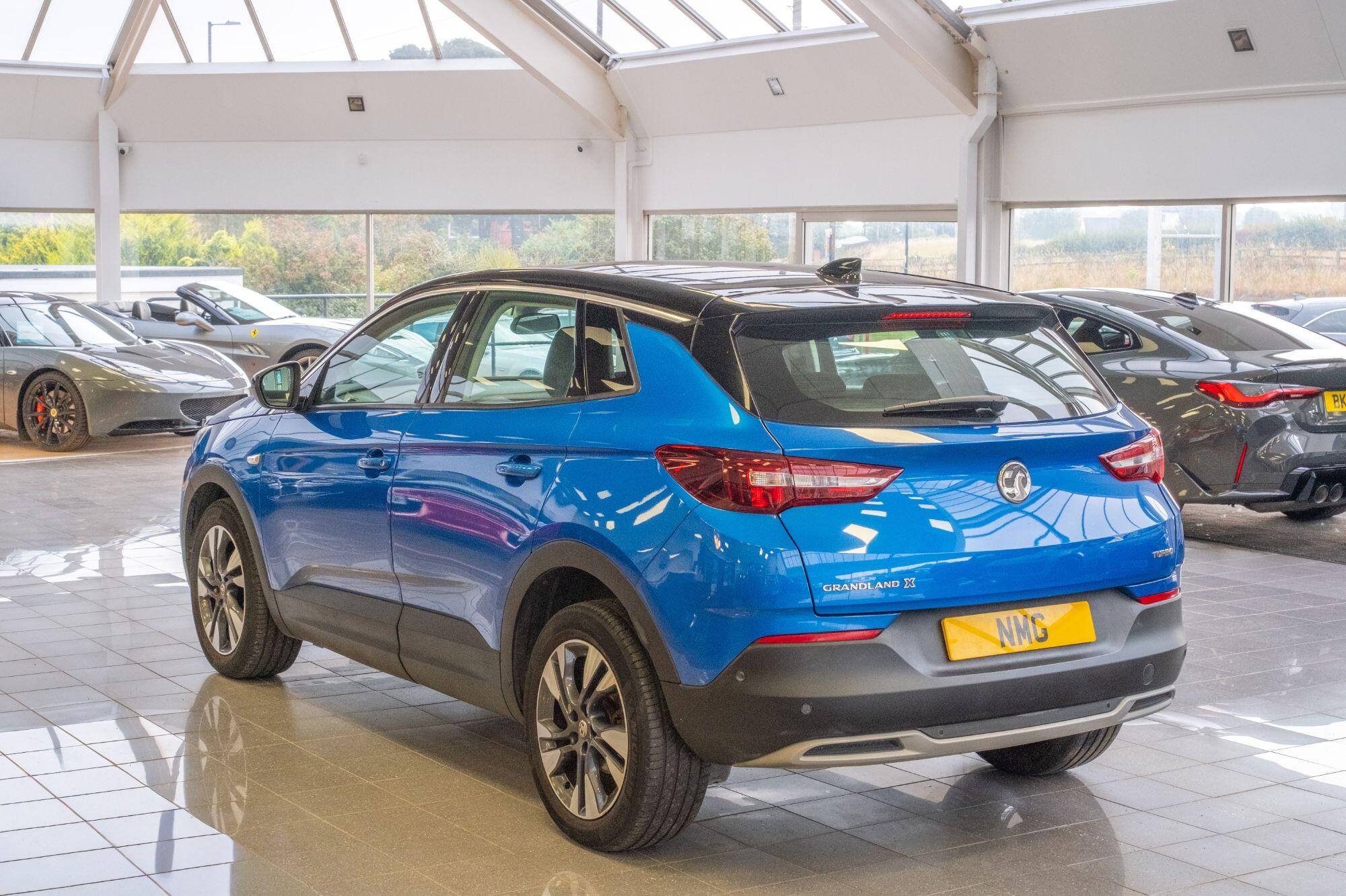Vauxhall Grandland X view 4