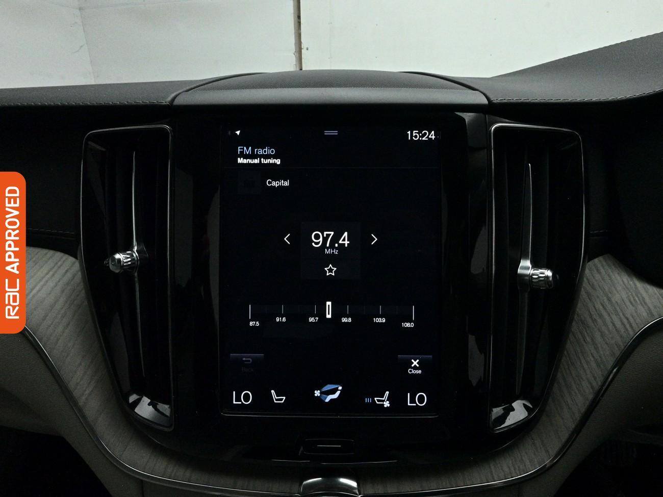 Volvo XC60 view 16
