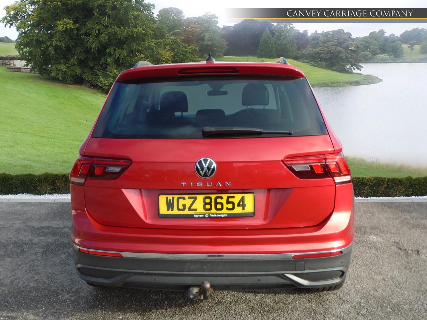 Volkswagen Tiguan view 8