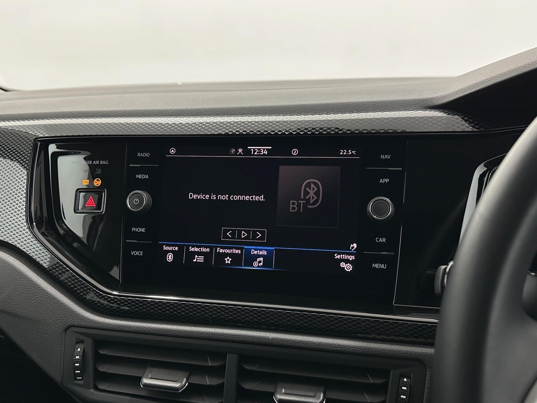 Volkswagen Polo view 23