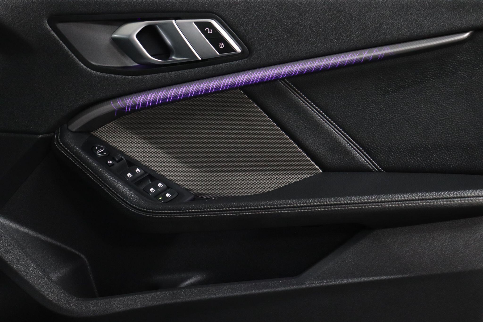 BMW 1 Series view 39