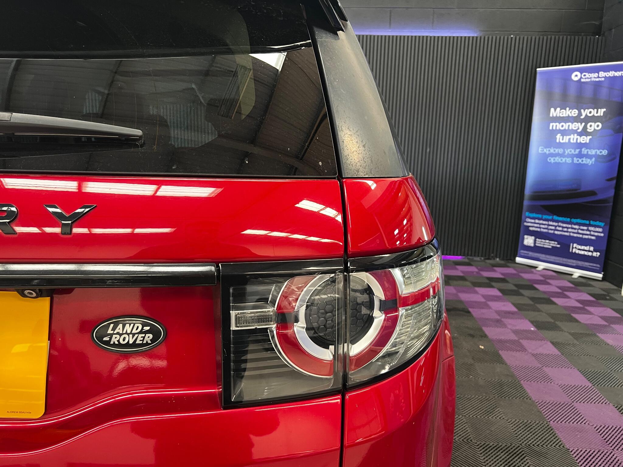 Land Rover Discovery Sport view 47