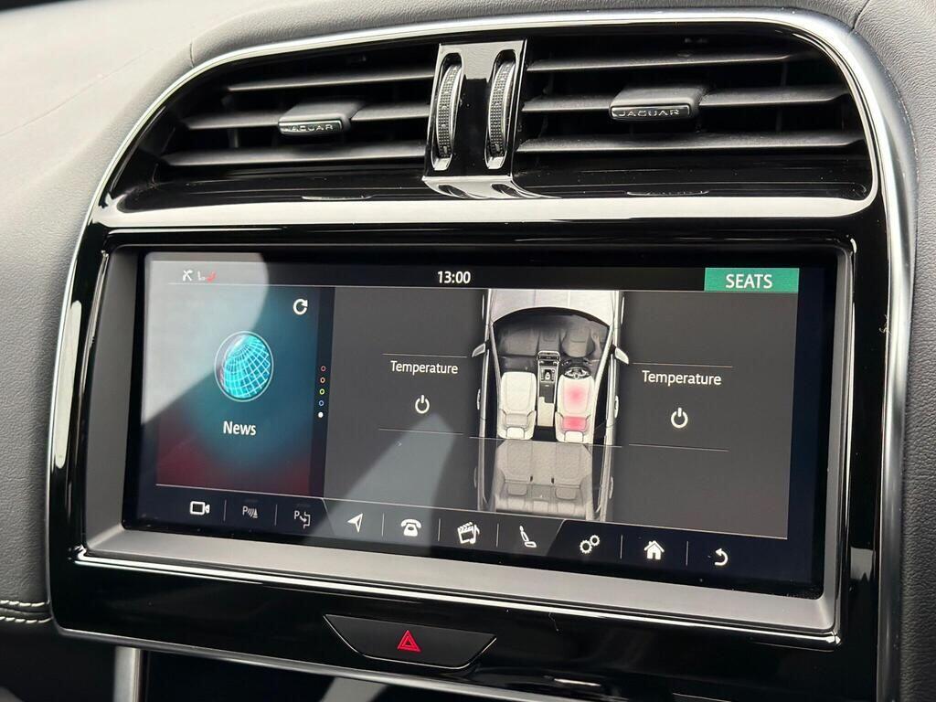 Jaguar XE view 38
