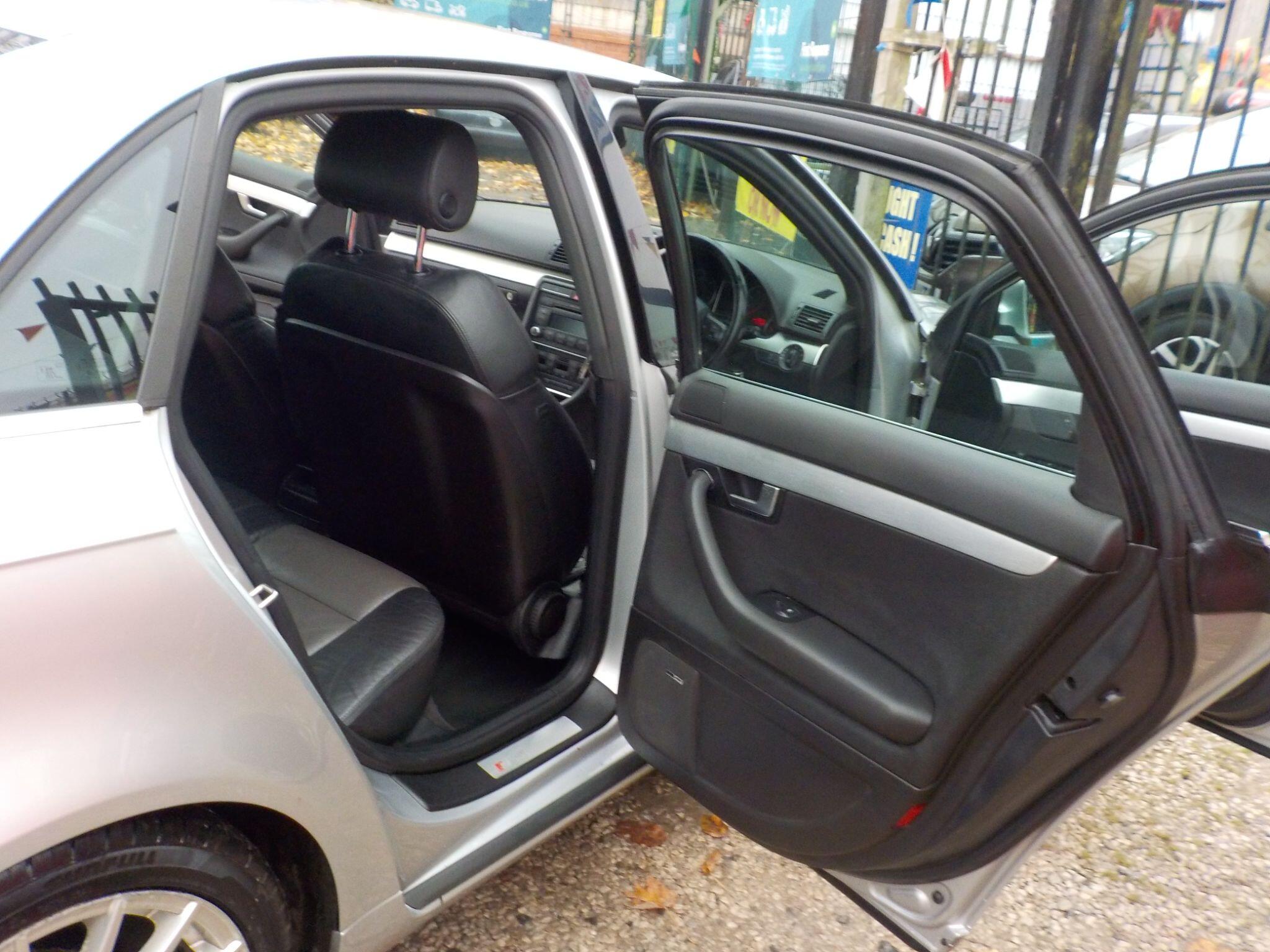 Audi A4 2.0 TDI S line Special Edition 4dr