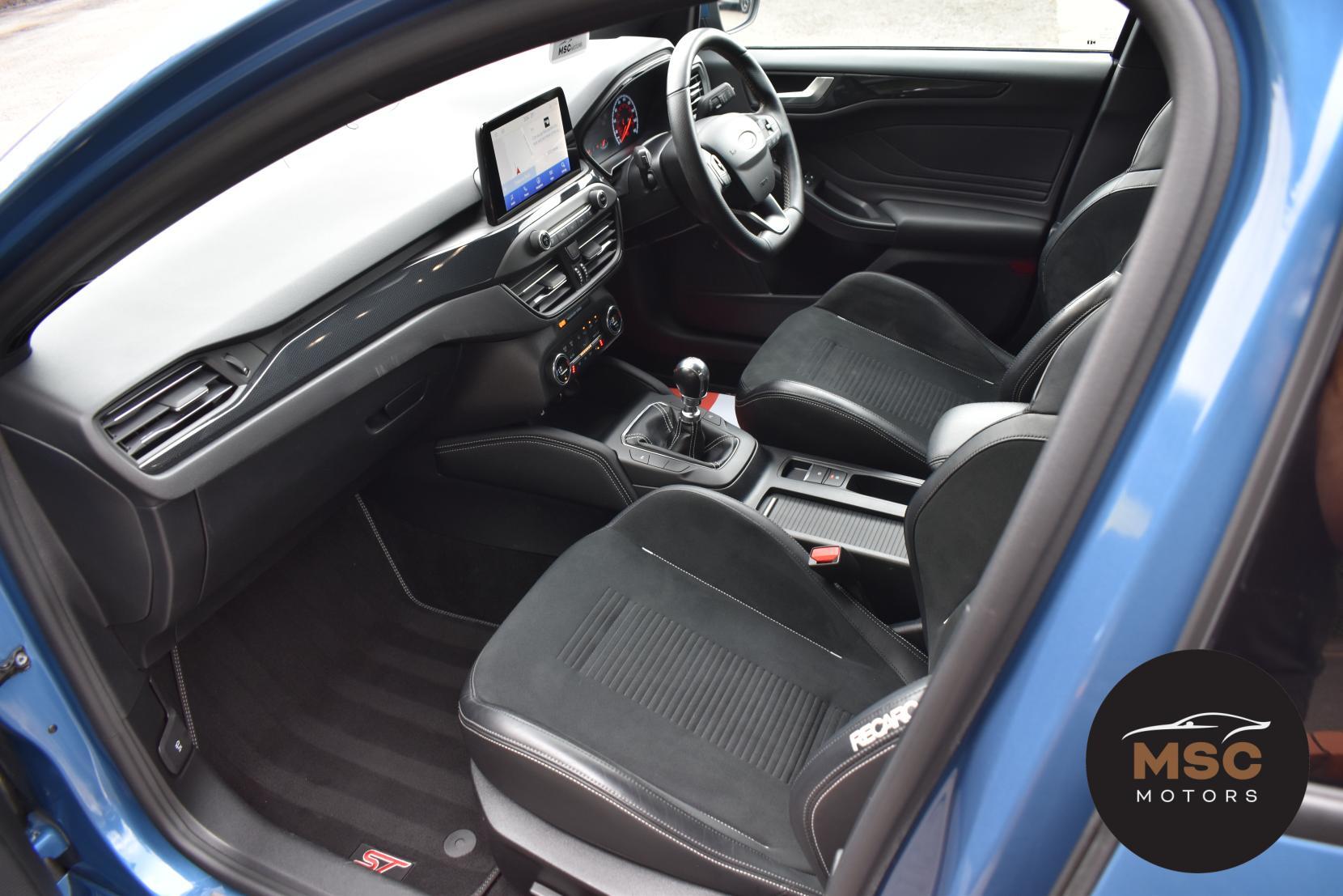 Ford Focus view 38