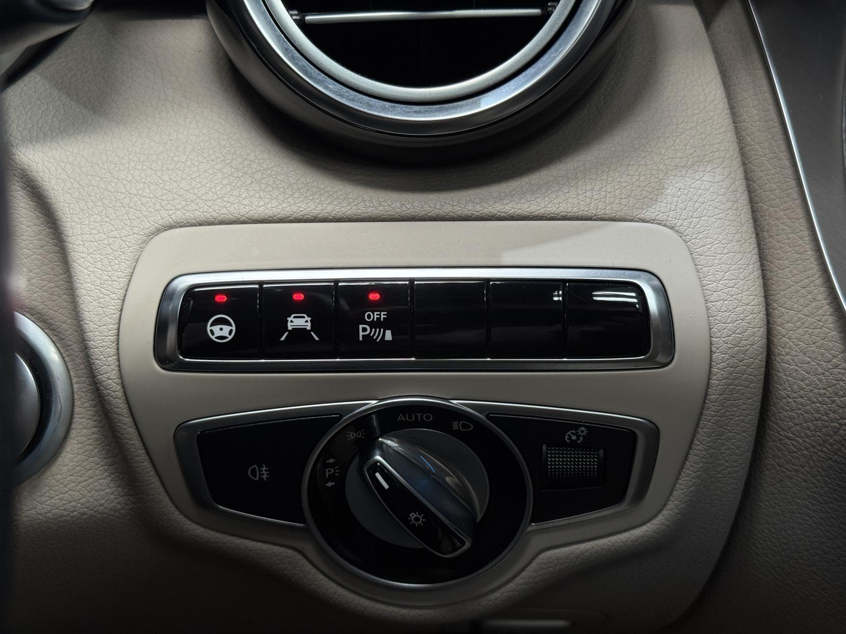Mercedes-Benz C Class view 46
