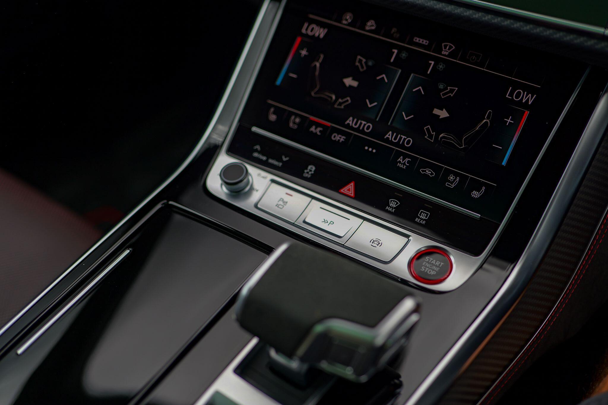 Audi RSQ8 view 19