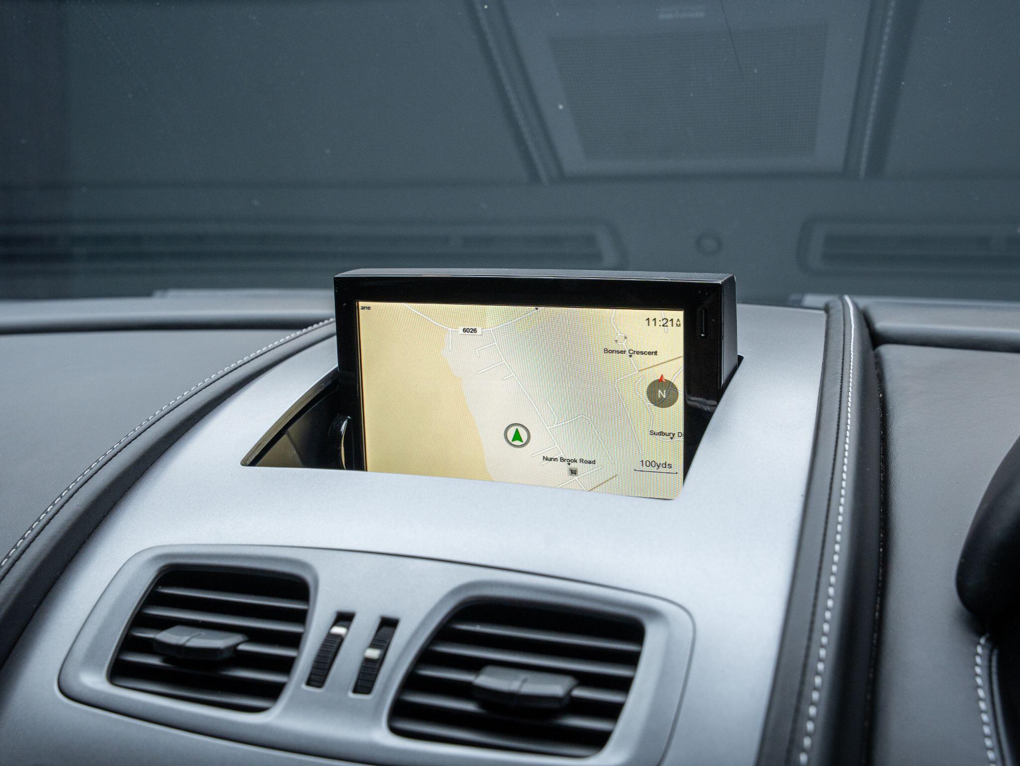 Aston Martin Rapide view 29