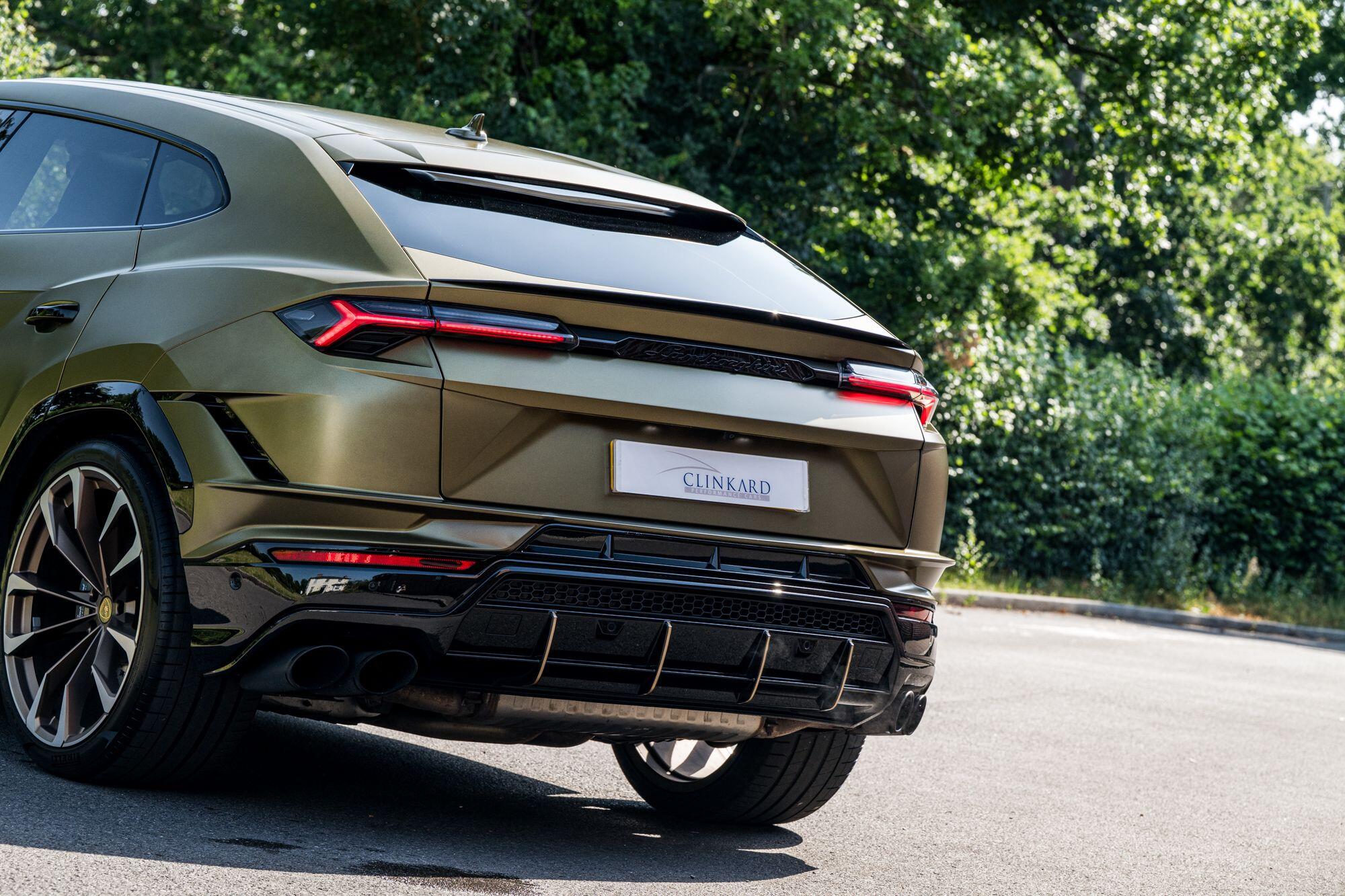 Lamborghini Urus view 26