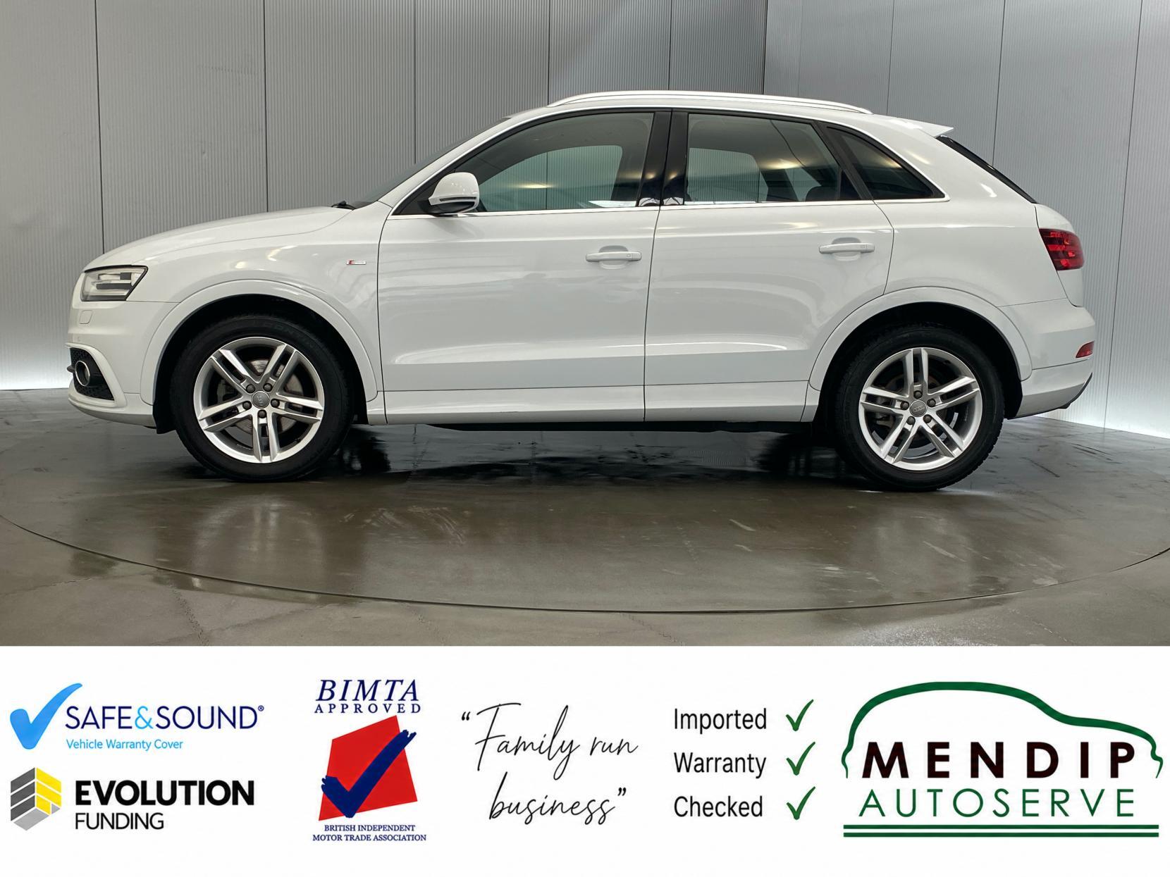 Audi Q3 view 3