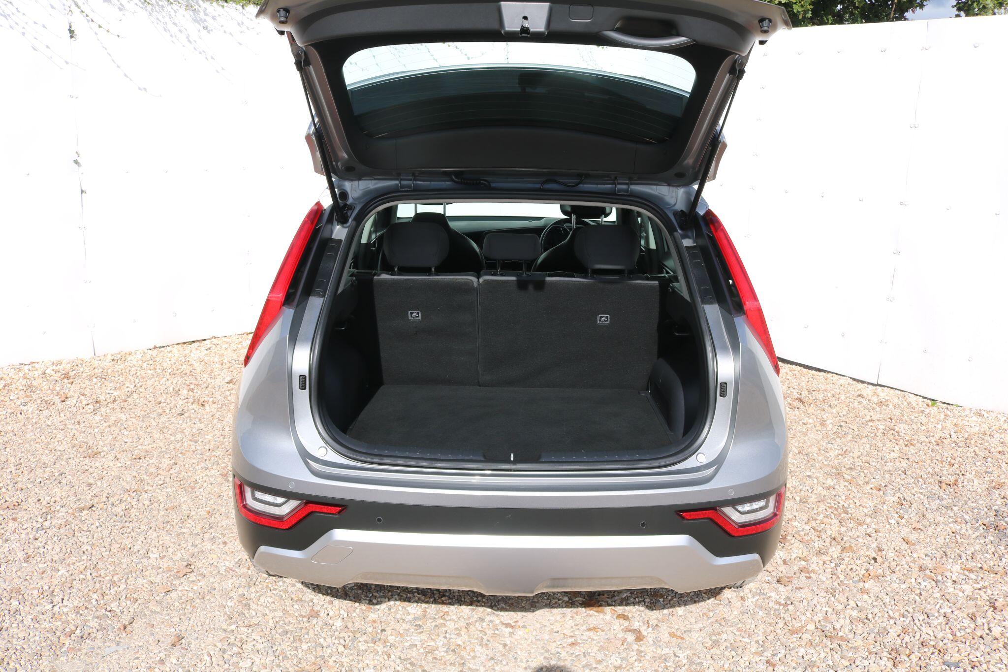 Kia Niro view 28