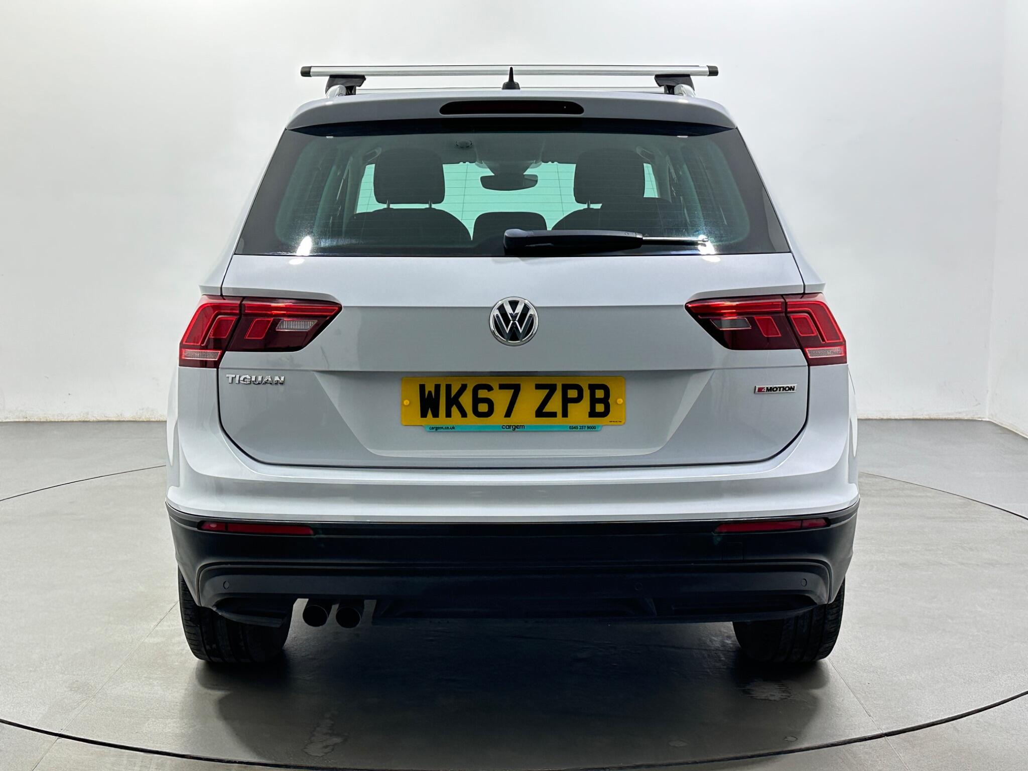 Volkswagen Tiguan view 7