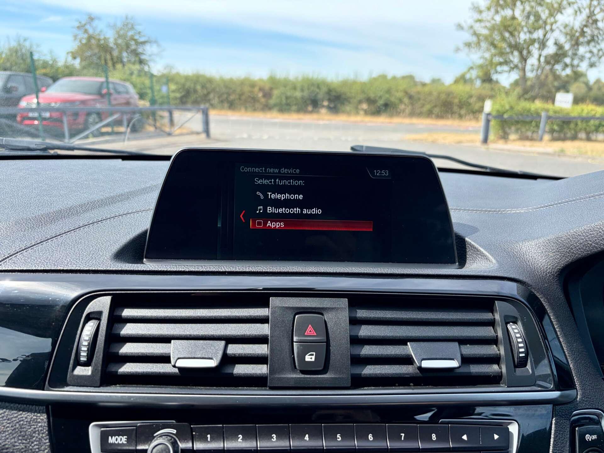 BMW 2 Series view 37