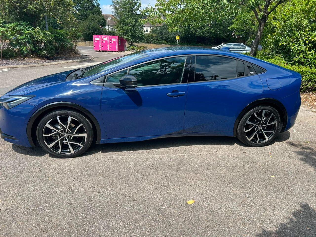 Toyota Prius view 6