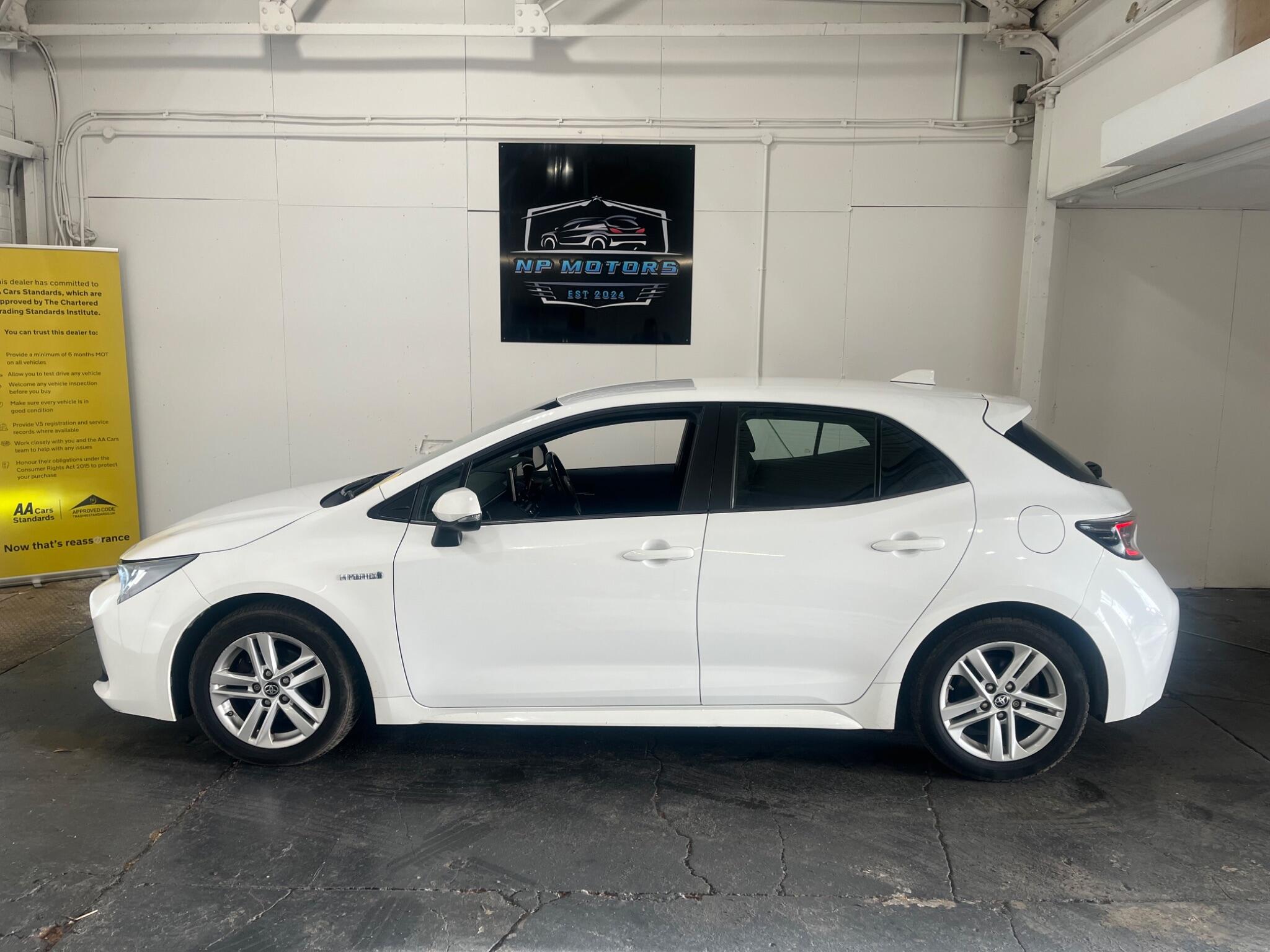 2020 Toyota Corolla 1.8 VVT-h Icon CVT Euro 6 (s/s) 5dr • 57,988 miles image 6