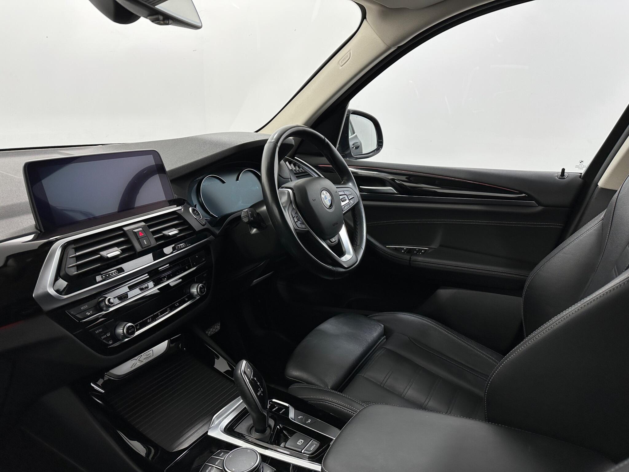 BMW X3 view 32
