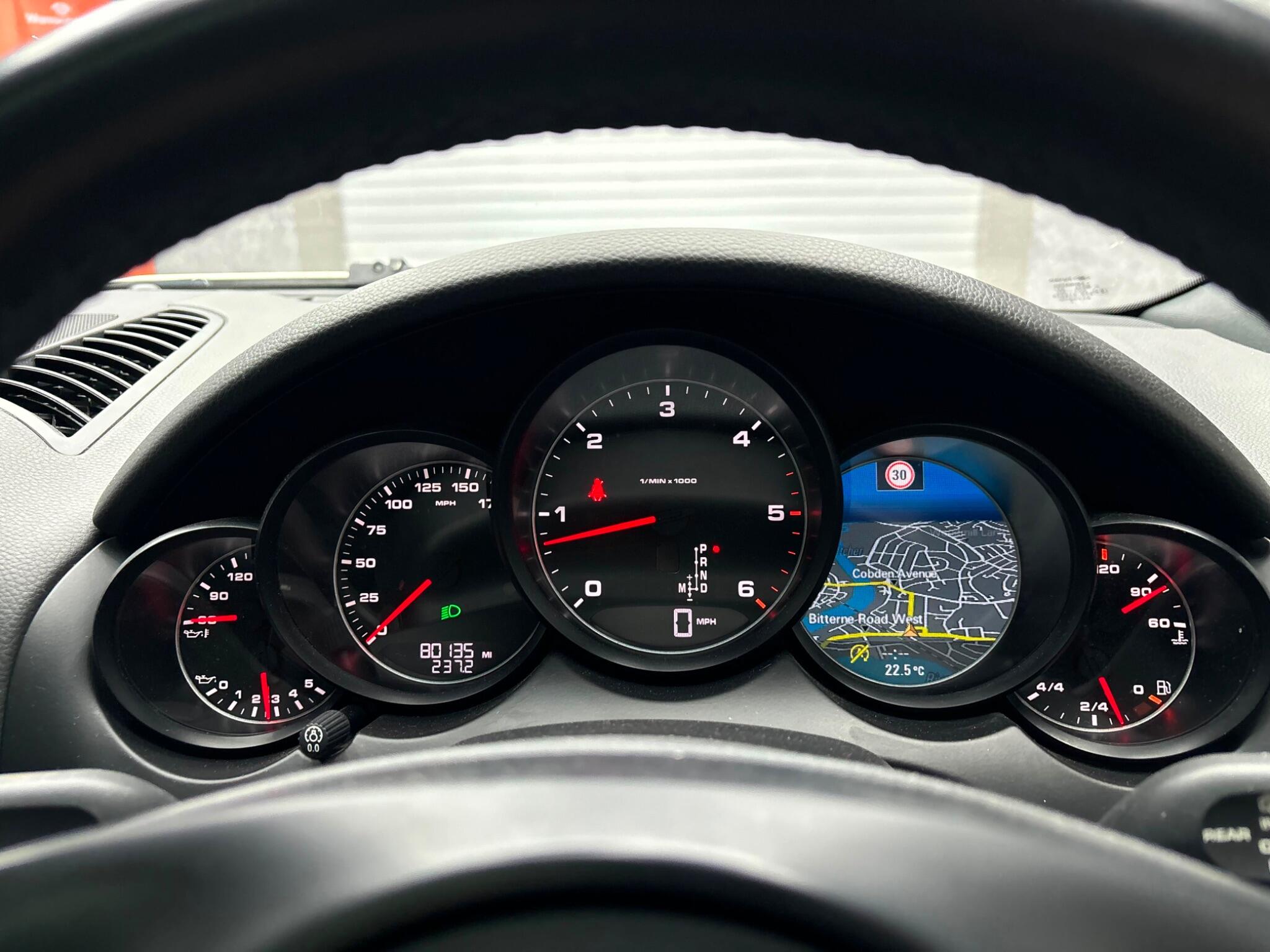 Porsche Cayenne view 8