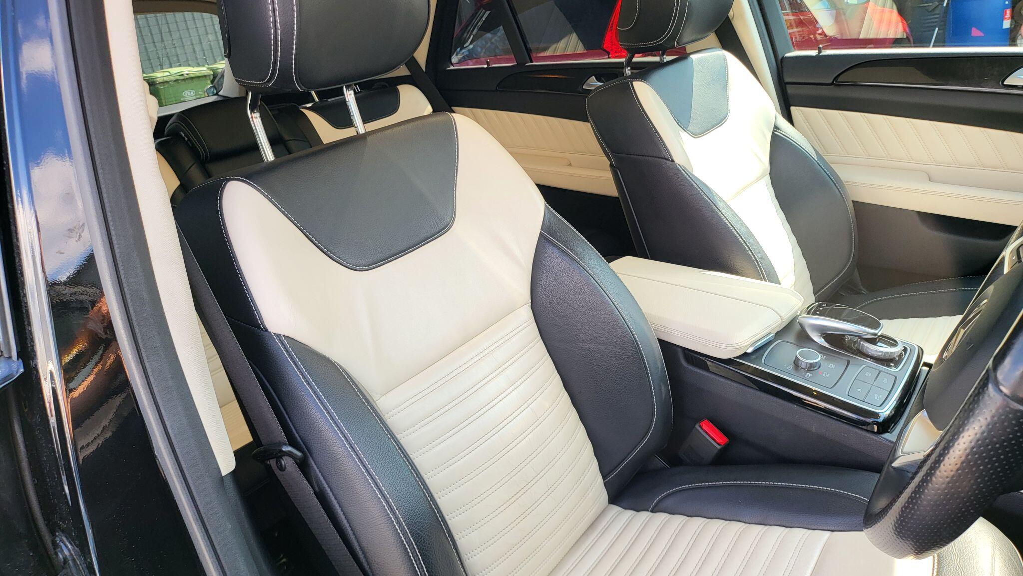Mercedes-Benz Gle view 15