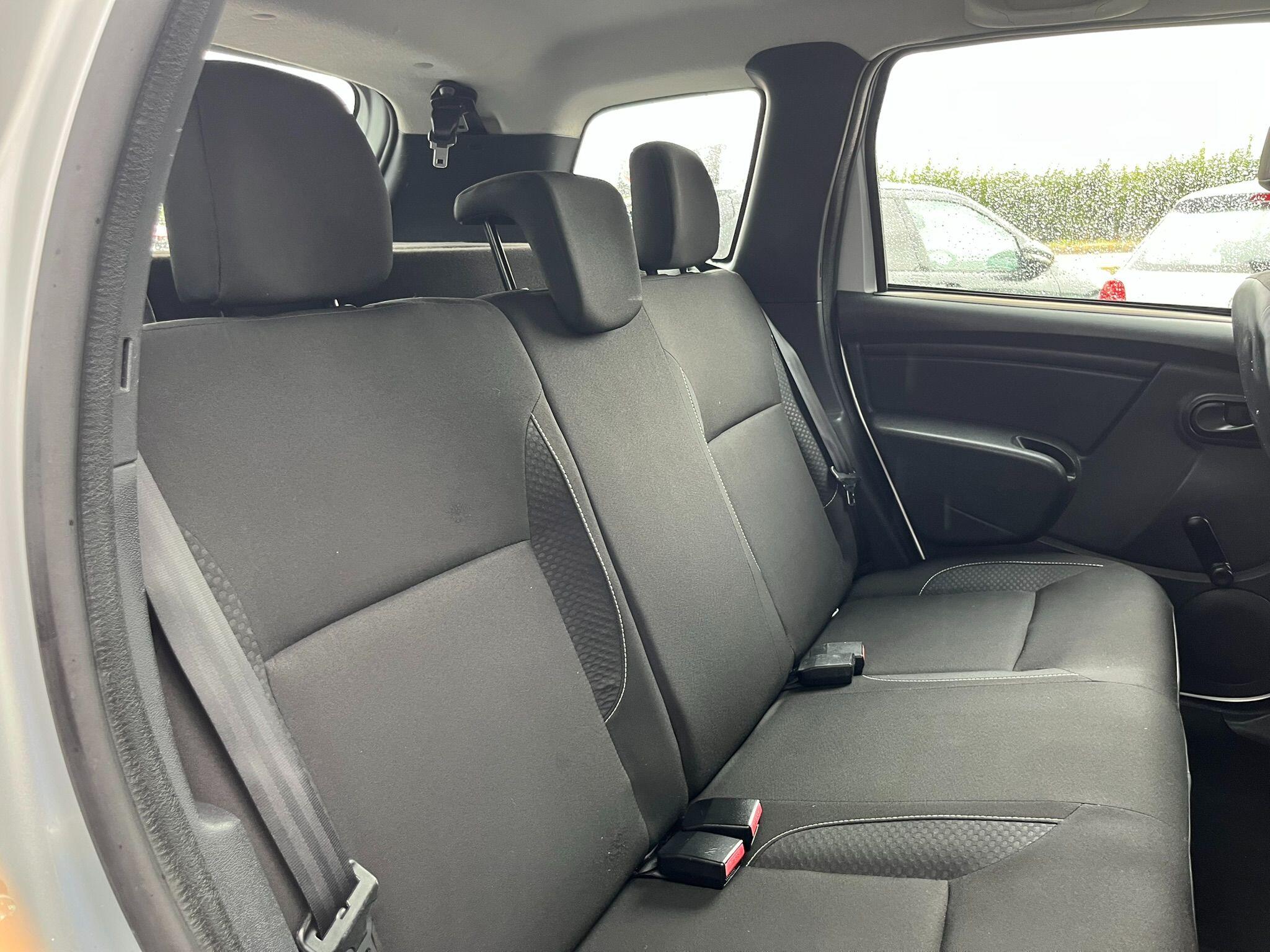 Dacia Duster view 32