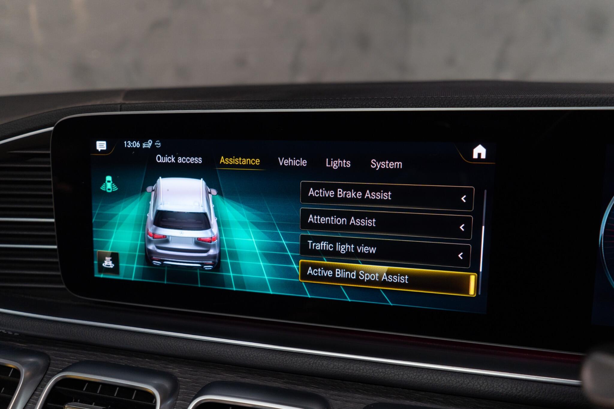 Mercedes-Benz GLS view 36