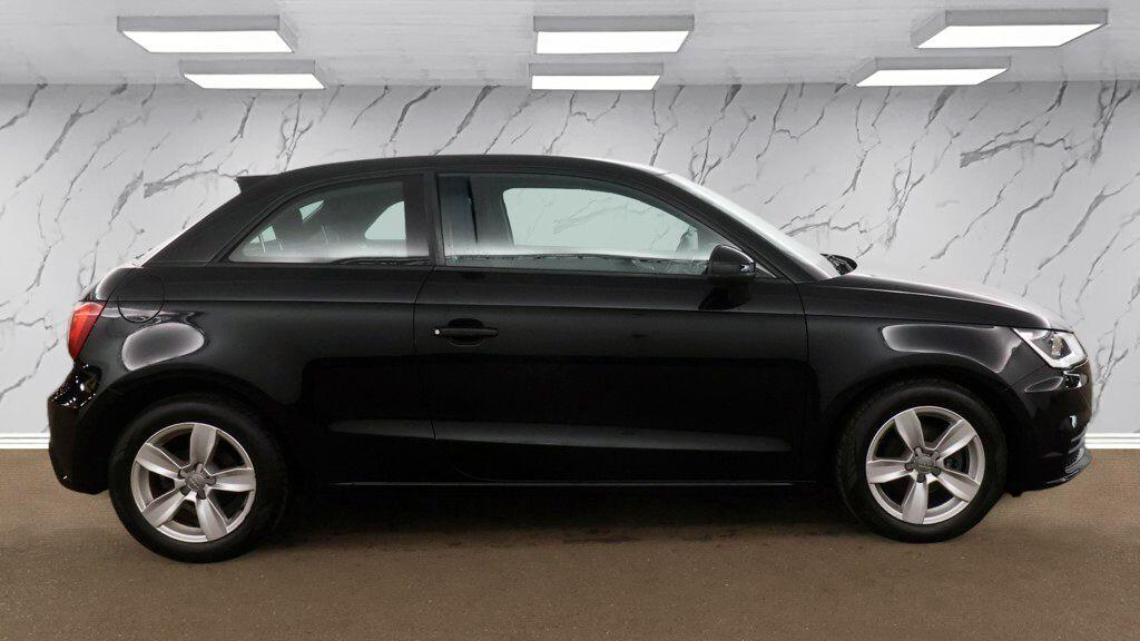 Audi A1 view 8