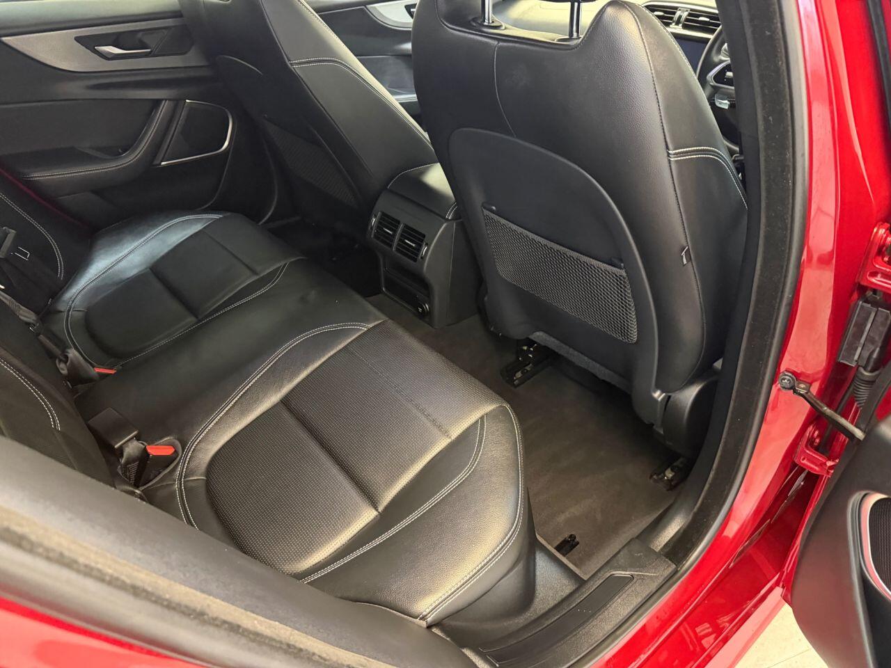 Jaguar Xe view 31