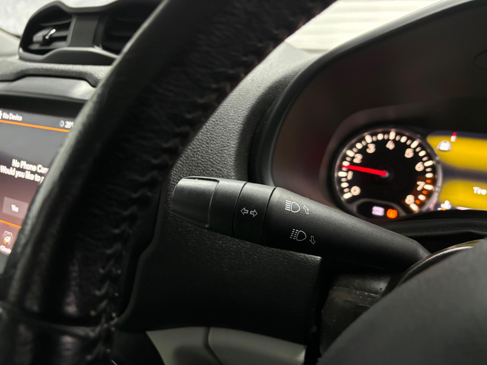 Jeep Renegade view 27
