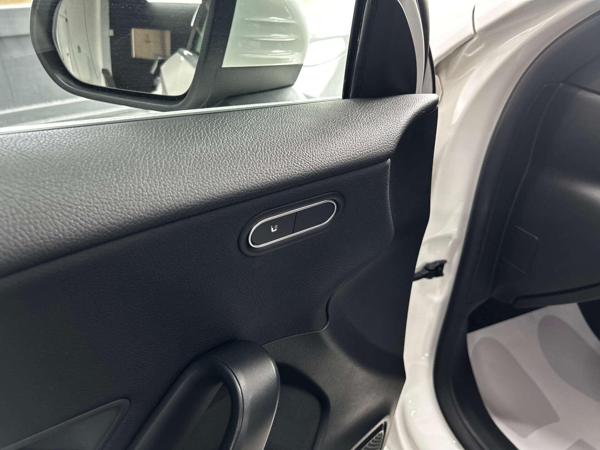 Mercedes-Benz A Class view 59