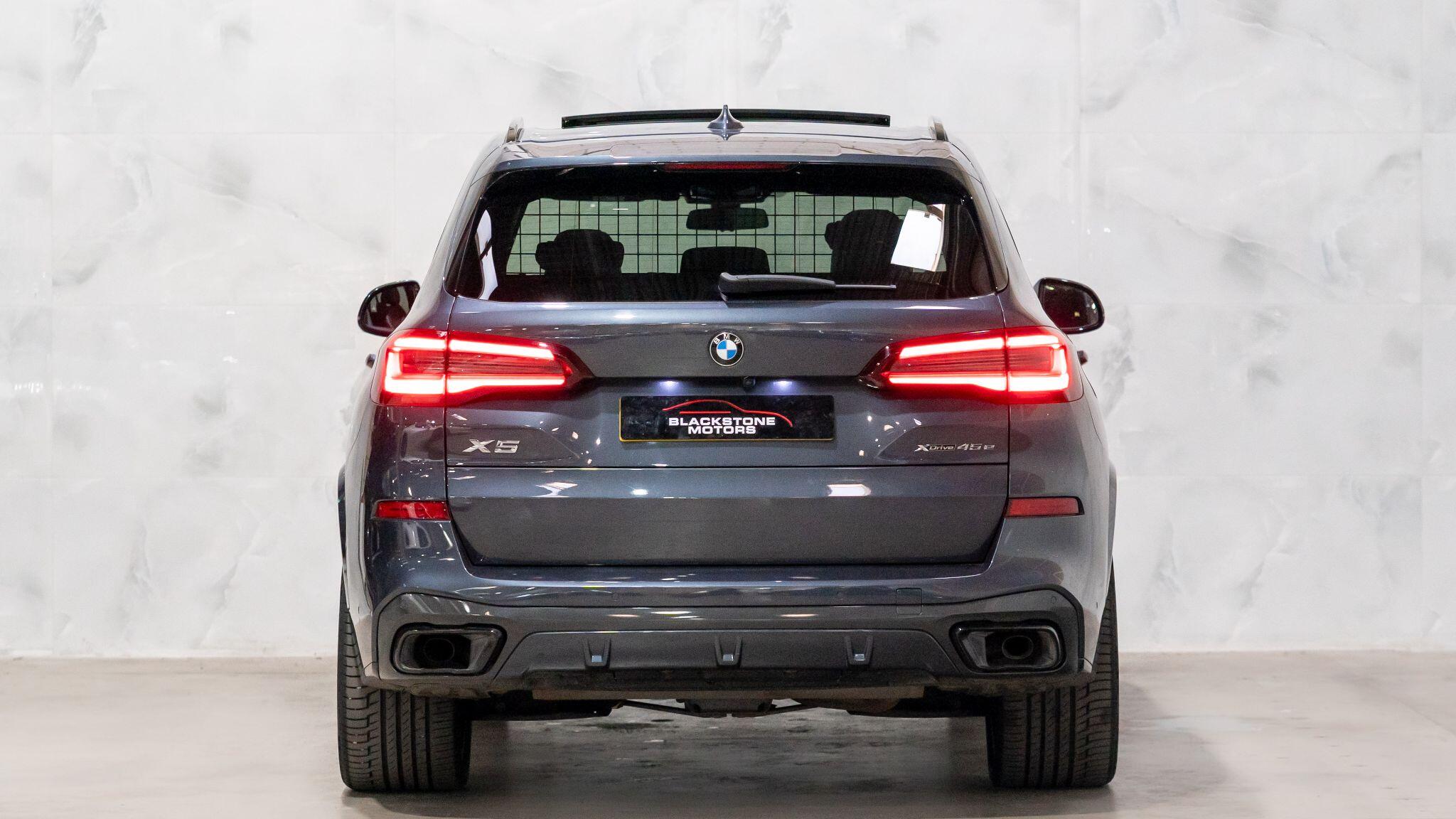 BMW X5 view 7