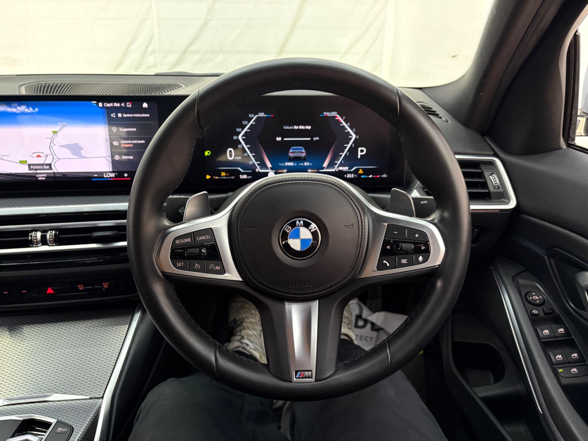 BMW 3 Series view 39