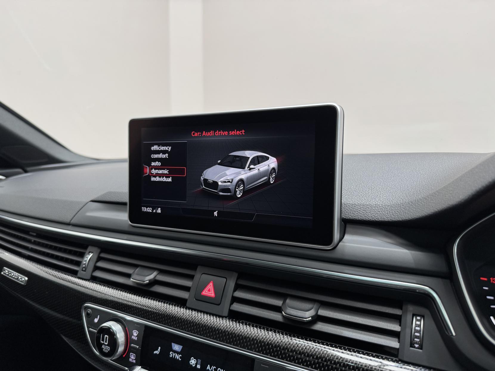 Audi S5 view 33