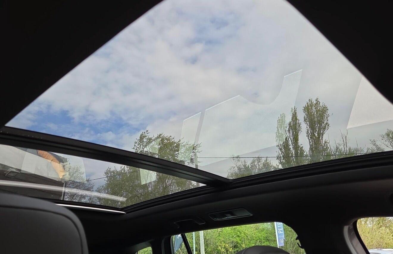 Volkswagen Tiguan view 6