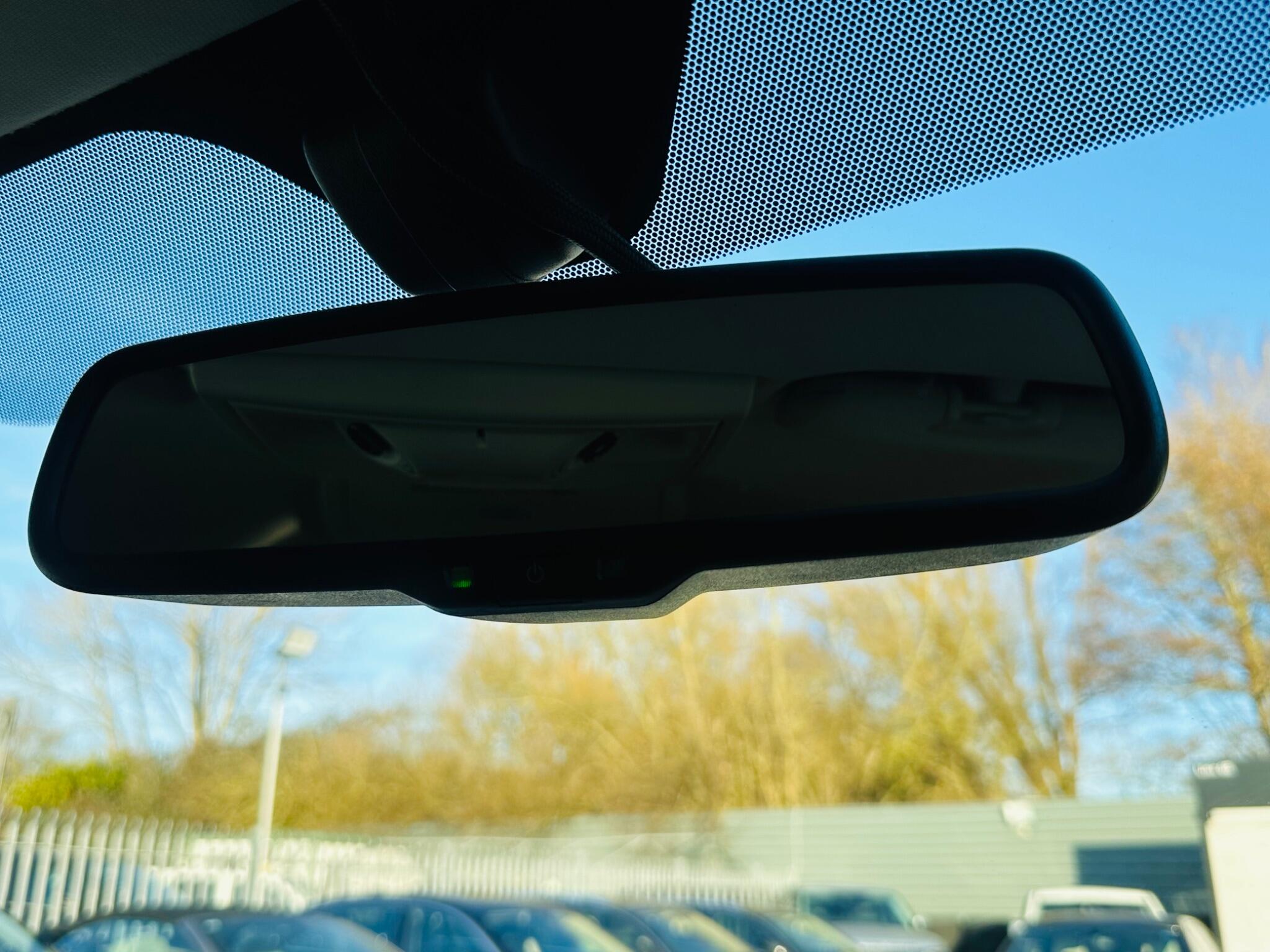Chrysler Grand Voyager view 45