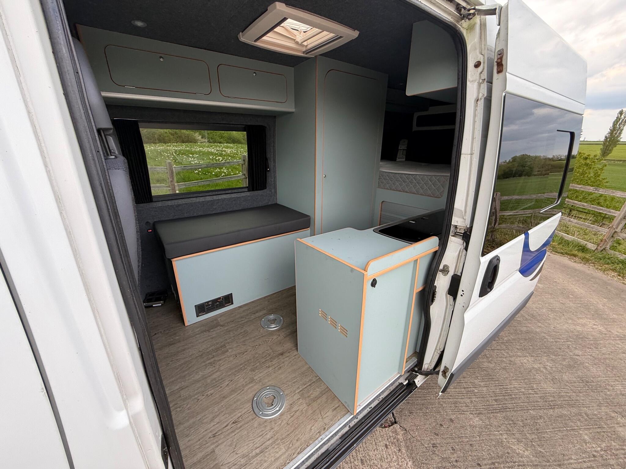 Citroen Relay 2.2 HDi 35 Enterprise L3 H2 4dr — photo 53 of 134