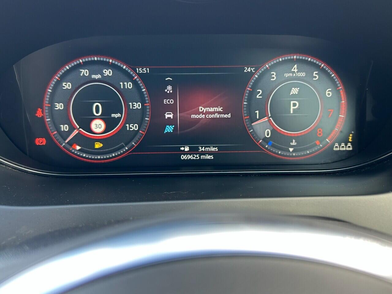 Jaguar E-Pace view 39
