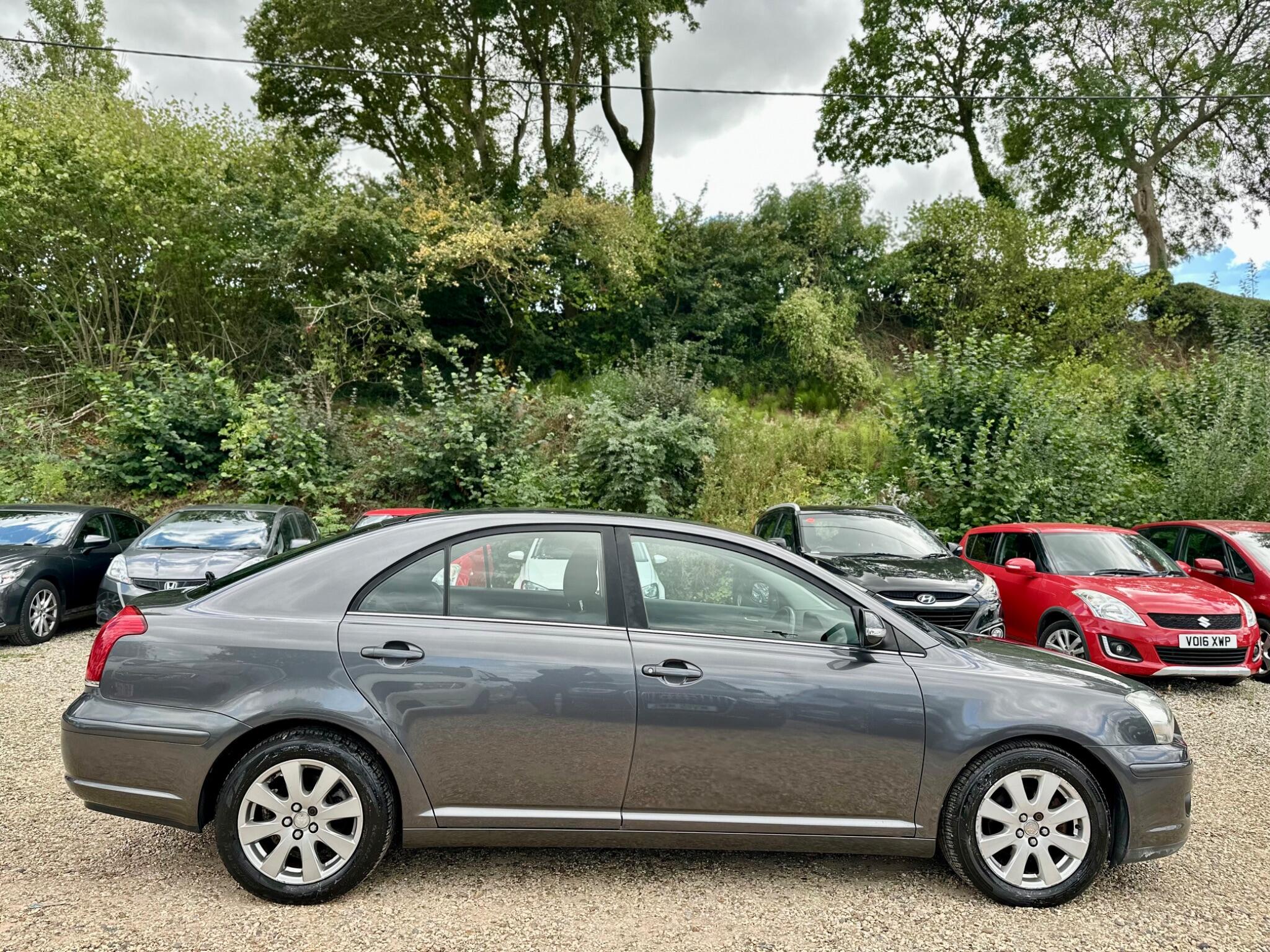 Toyota Avensis view 7
