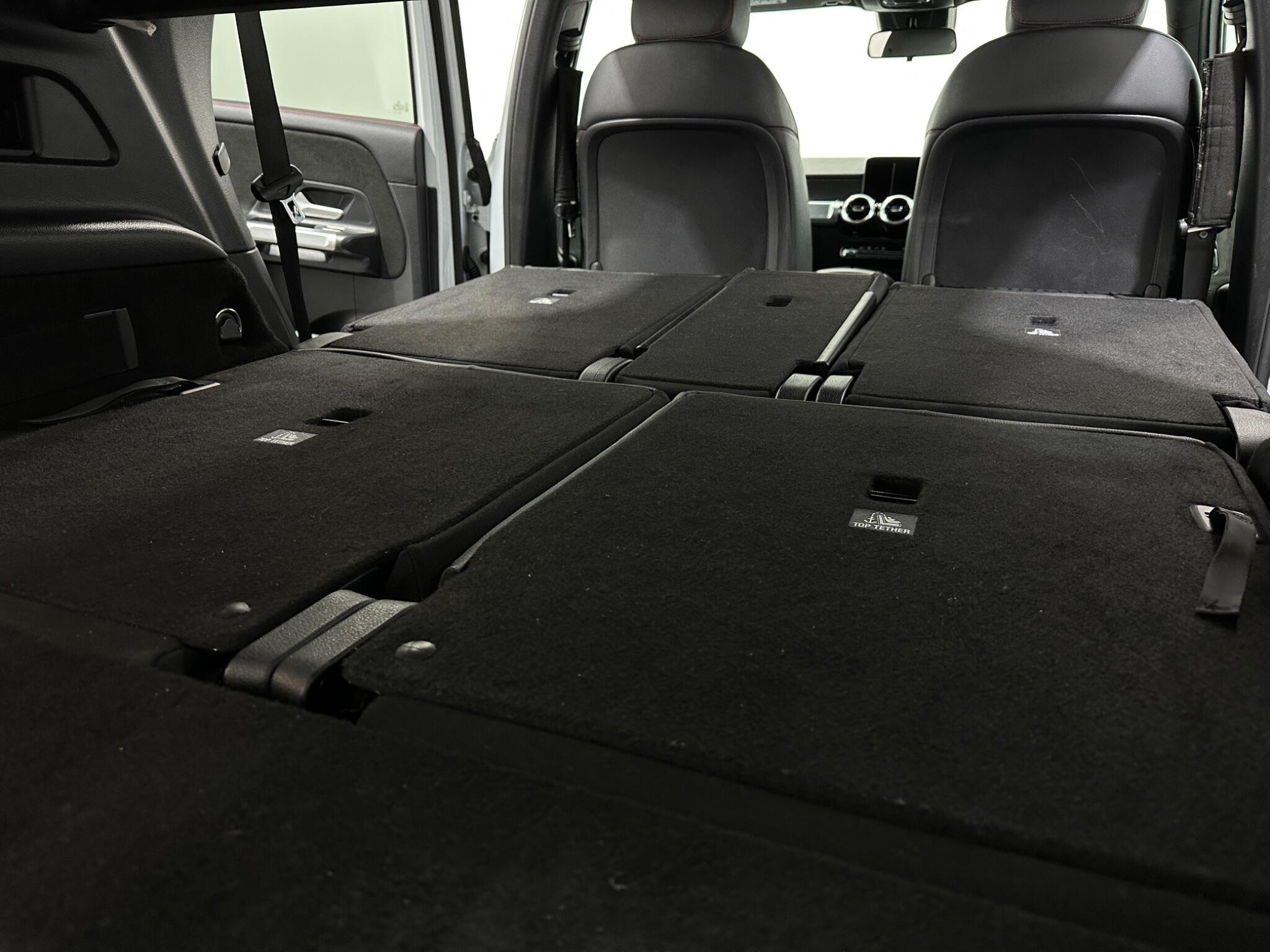 Mercedes-Benz GLB view 48