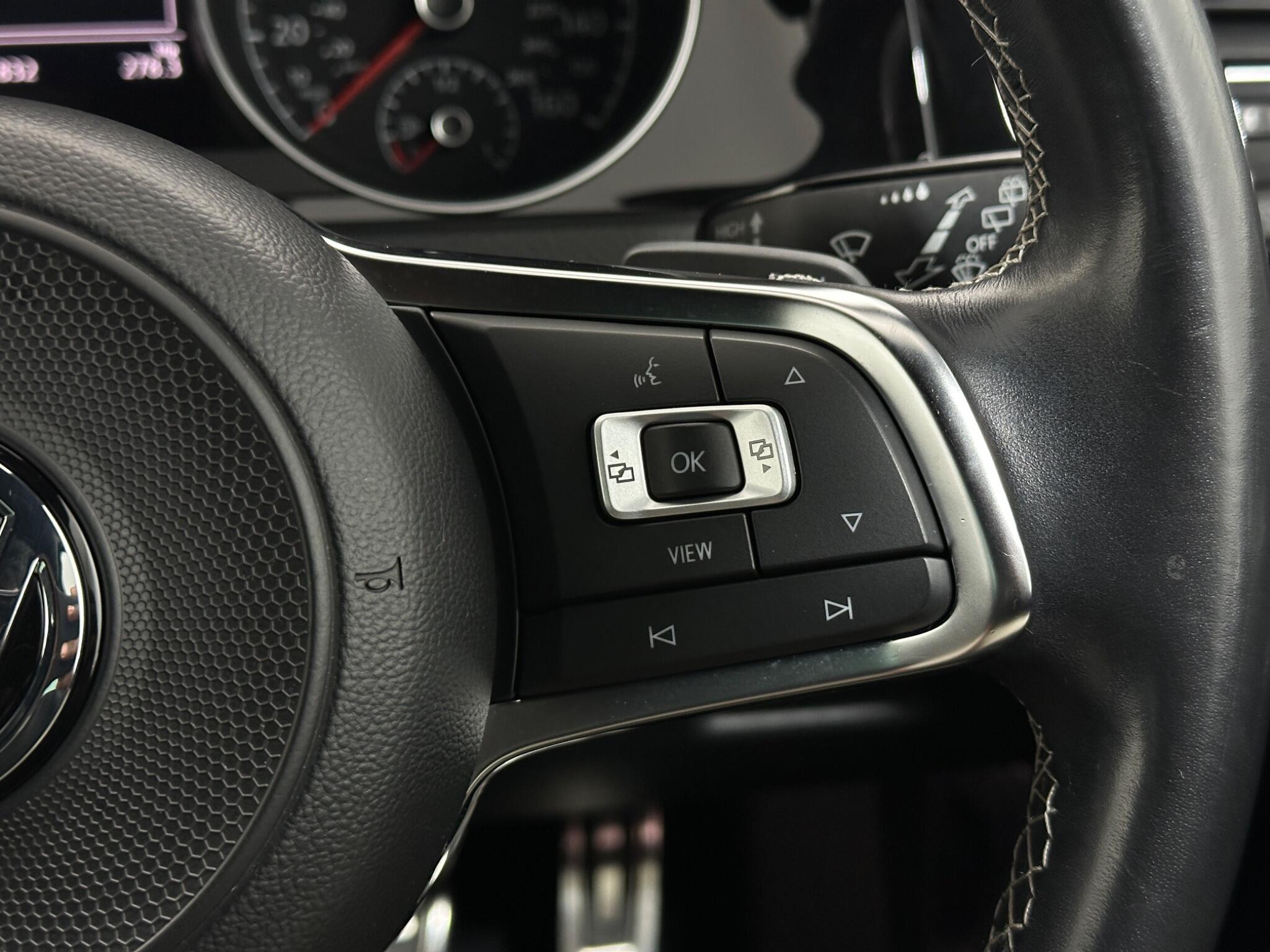 Volkswagen Golf view 16