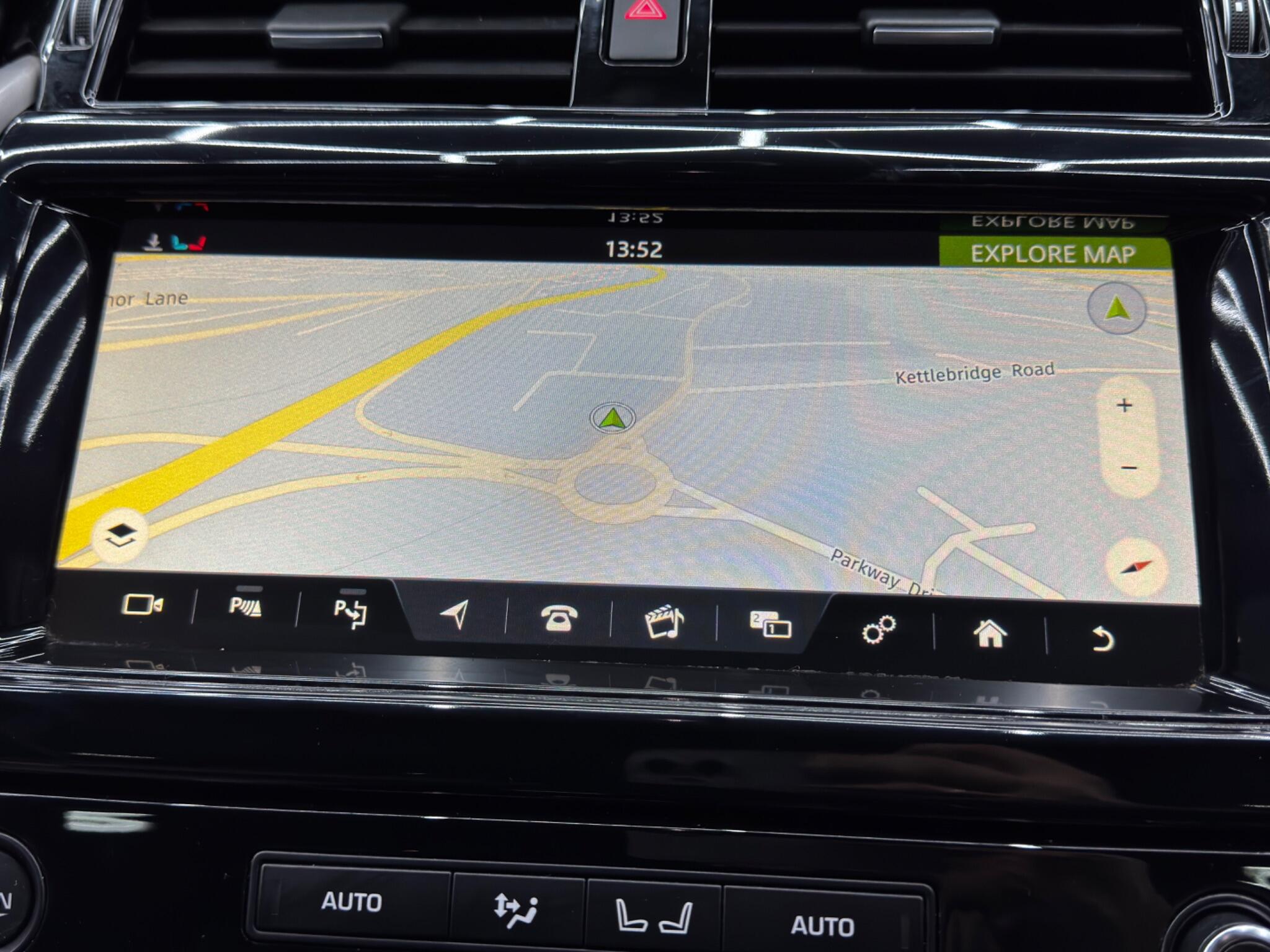 Land Rover Discovery view 31